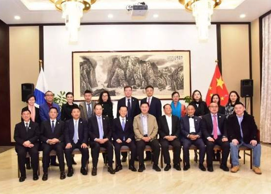 驻芬兰大使陈立会见中国侨商联合会代表团