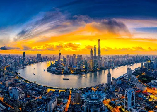 J9(中国)房地产小摩：上调目标价至38港元 予“增持”评级