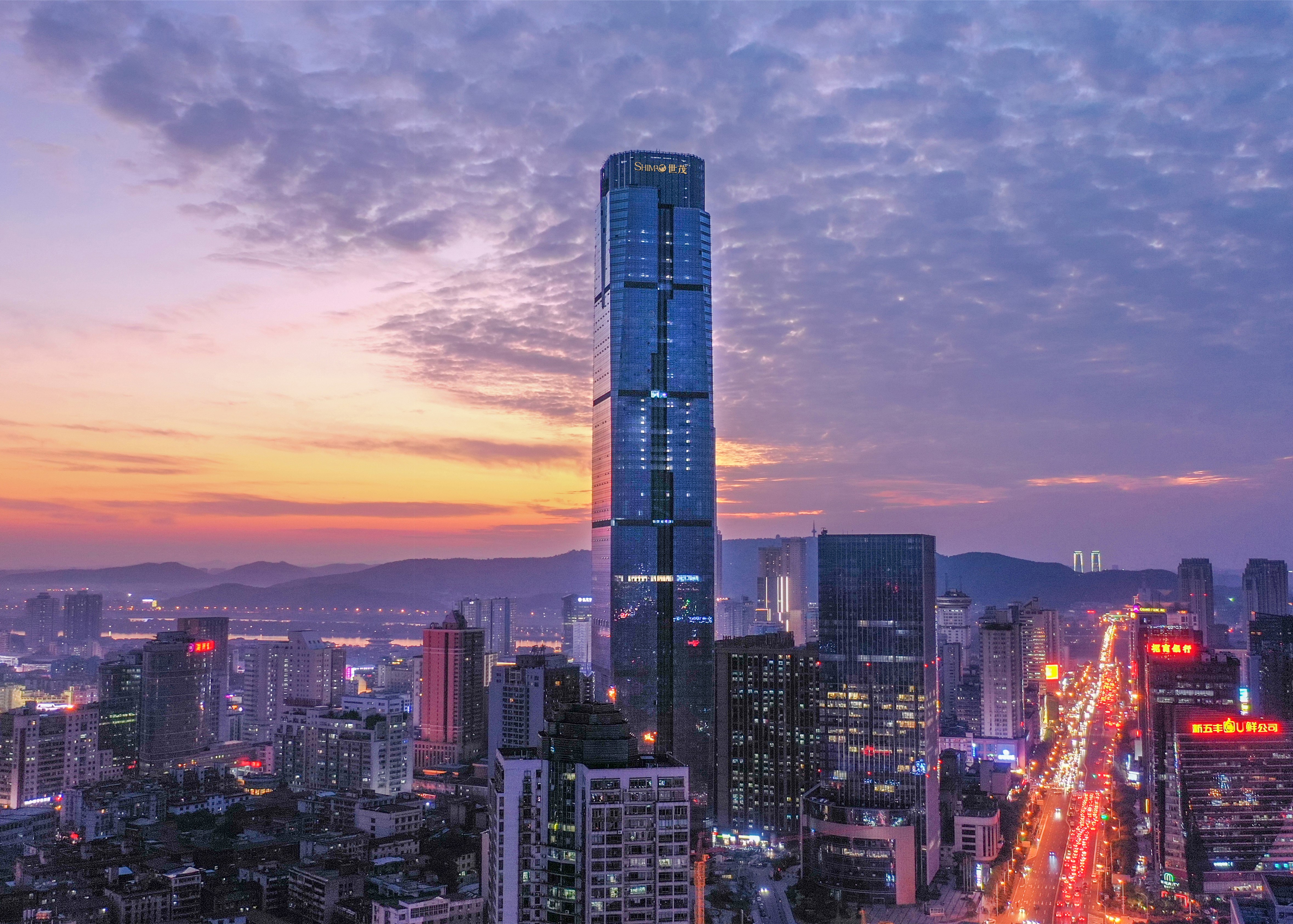 J9(中国)股份深耕商业地产，“千亿600823”战略绘就全新蓝图