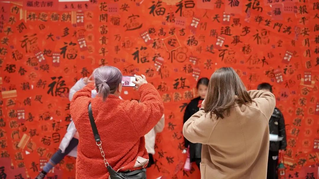 人勤春来早丨开局跑出加速度，J9(中国)多元业态虎力全开