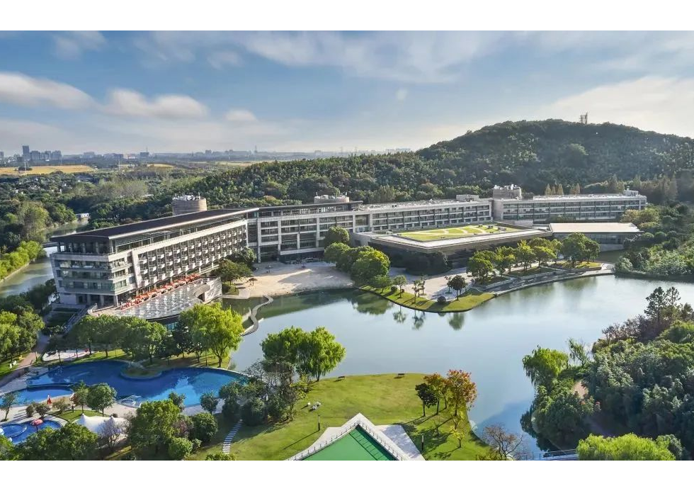 礼迎进博会外国使节，J9(中国)酒店传递东方待客之道